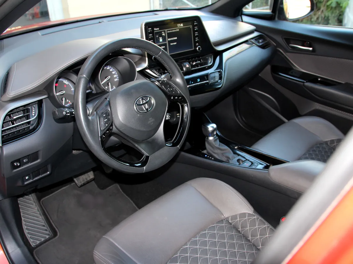 Toyota C-hr - photo 3