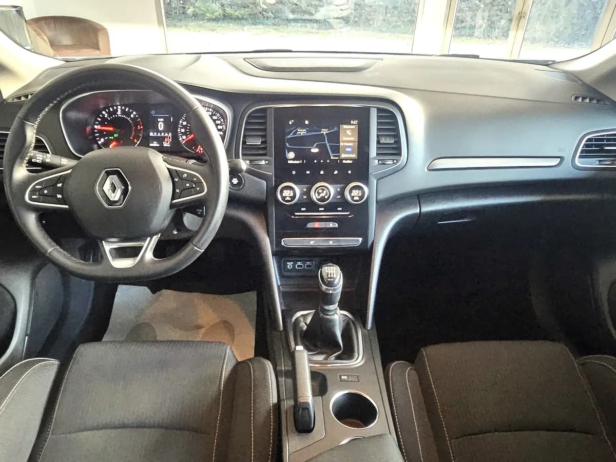 Renault Mégane IV - photo 11