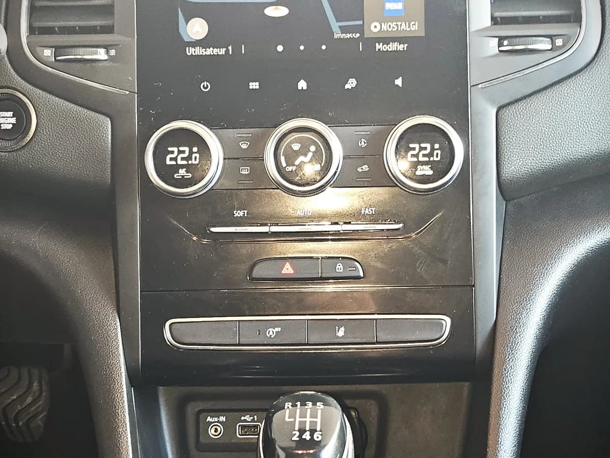 Renault Mégane IV - photo 16