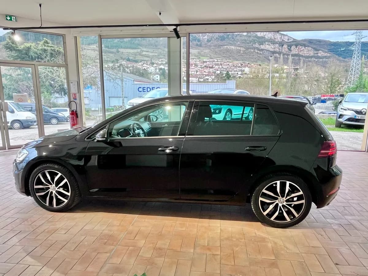 VOLKSWAGEN Golf VII - photo 4