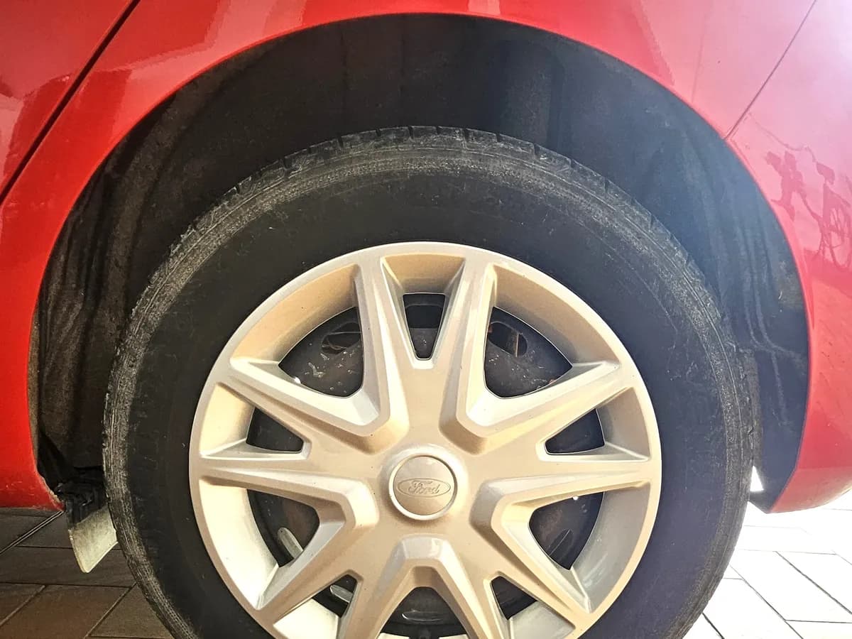 Ford Fiesta - photo 9