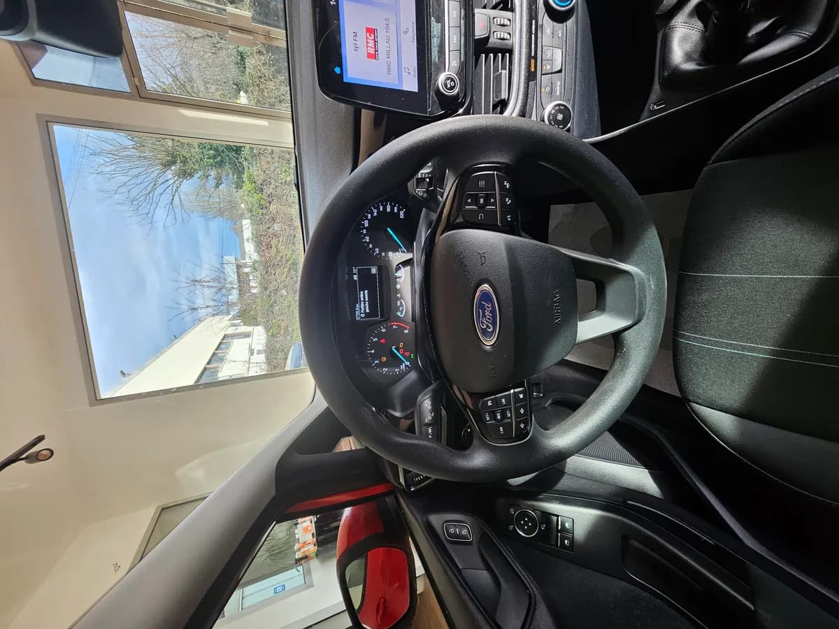 Ford Fiesta - photo 14