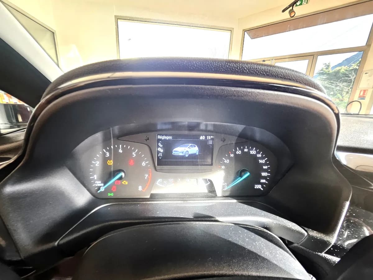 Ford Fiesta - photo 15