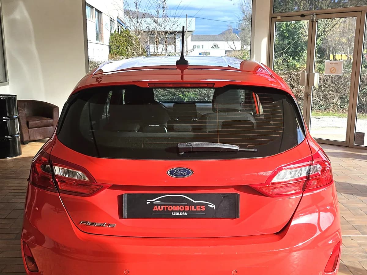 Ford Fiesta - photo 6