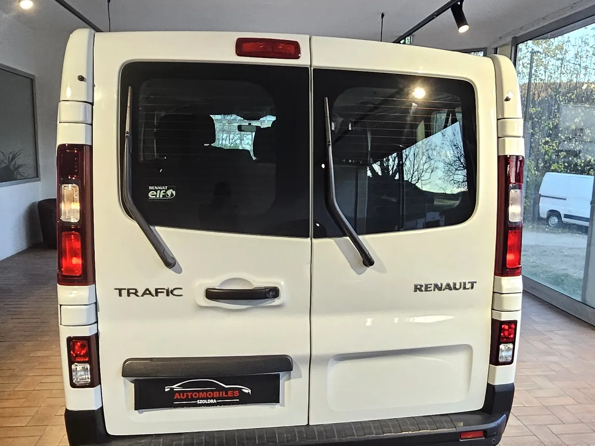 Renault Trafic Combi - photo 6