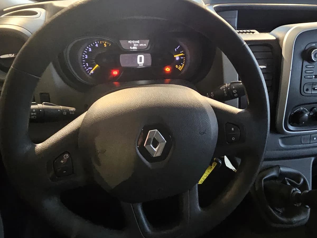 Renault Trafic Combi - photo 13