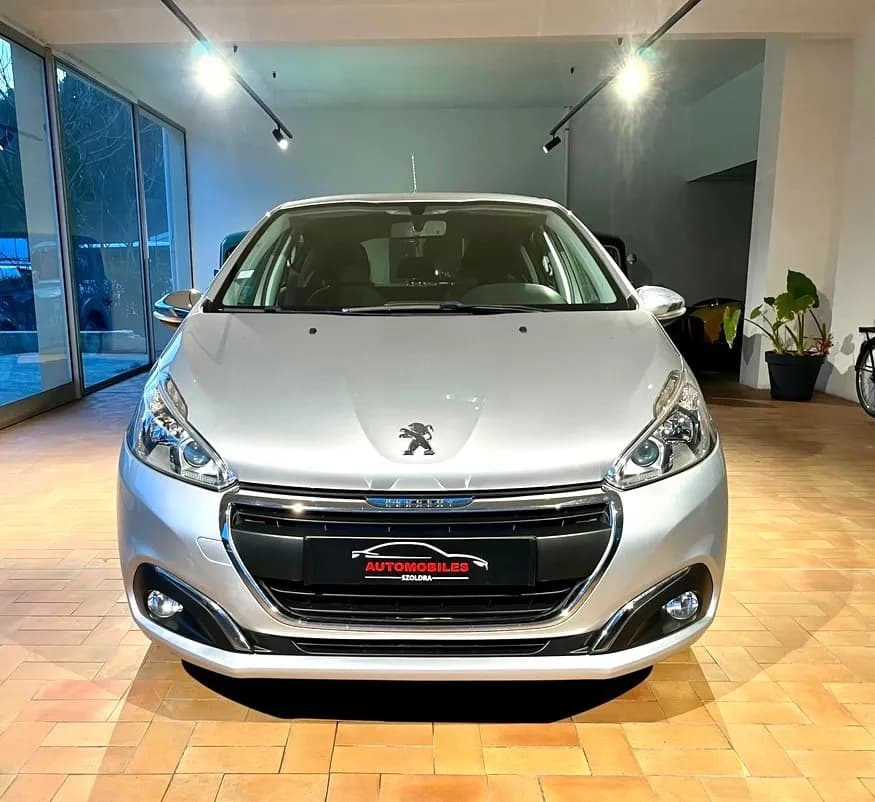 Peugeot 208 - photo 8