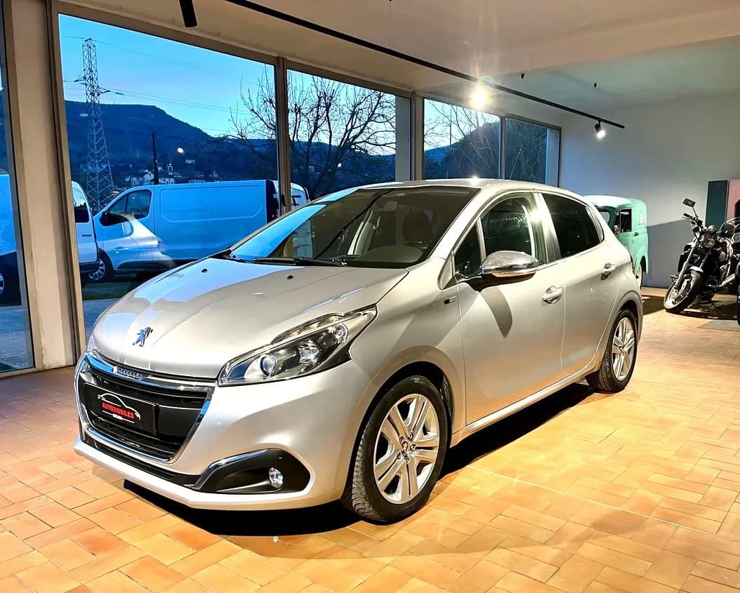 Peugeot 208 - photo 7