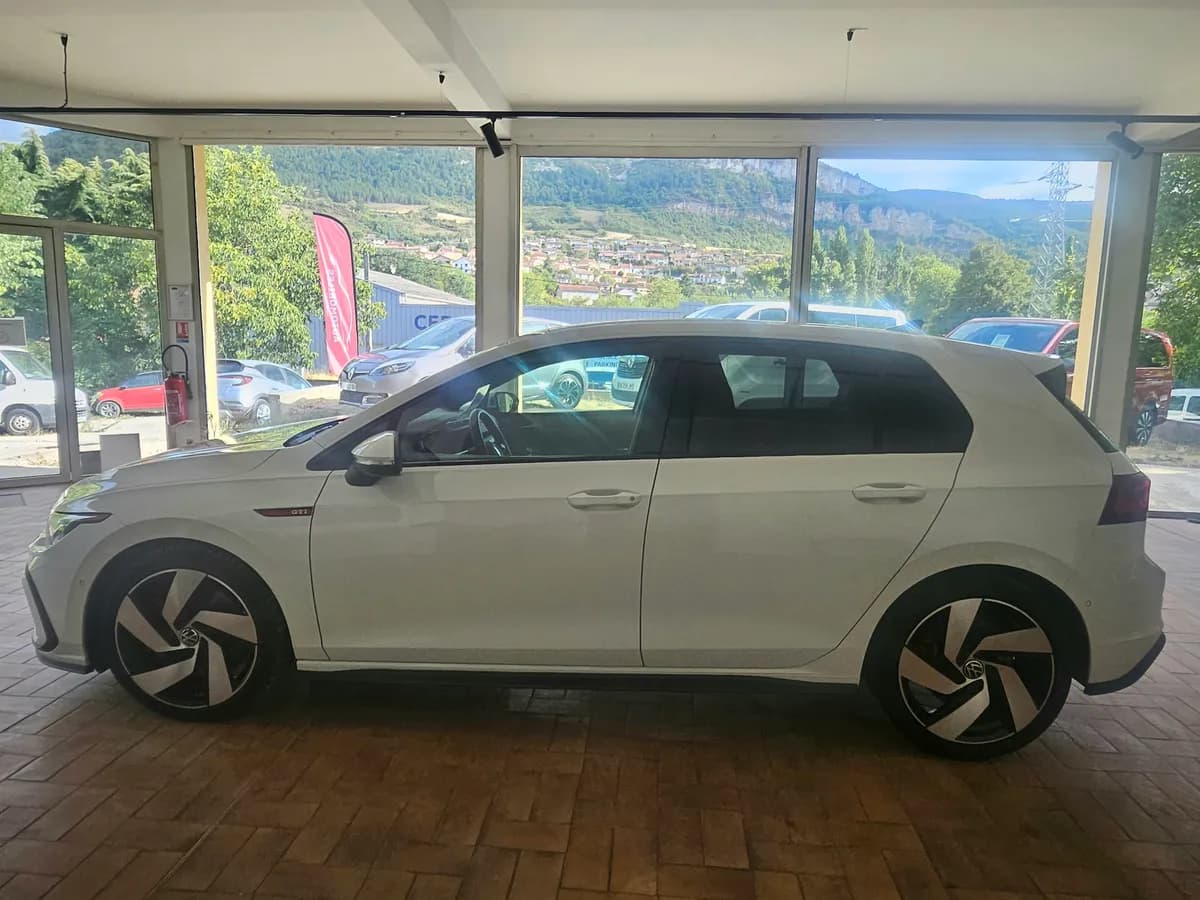 VOLKSWAGEN Golf VIII - photo 13