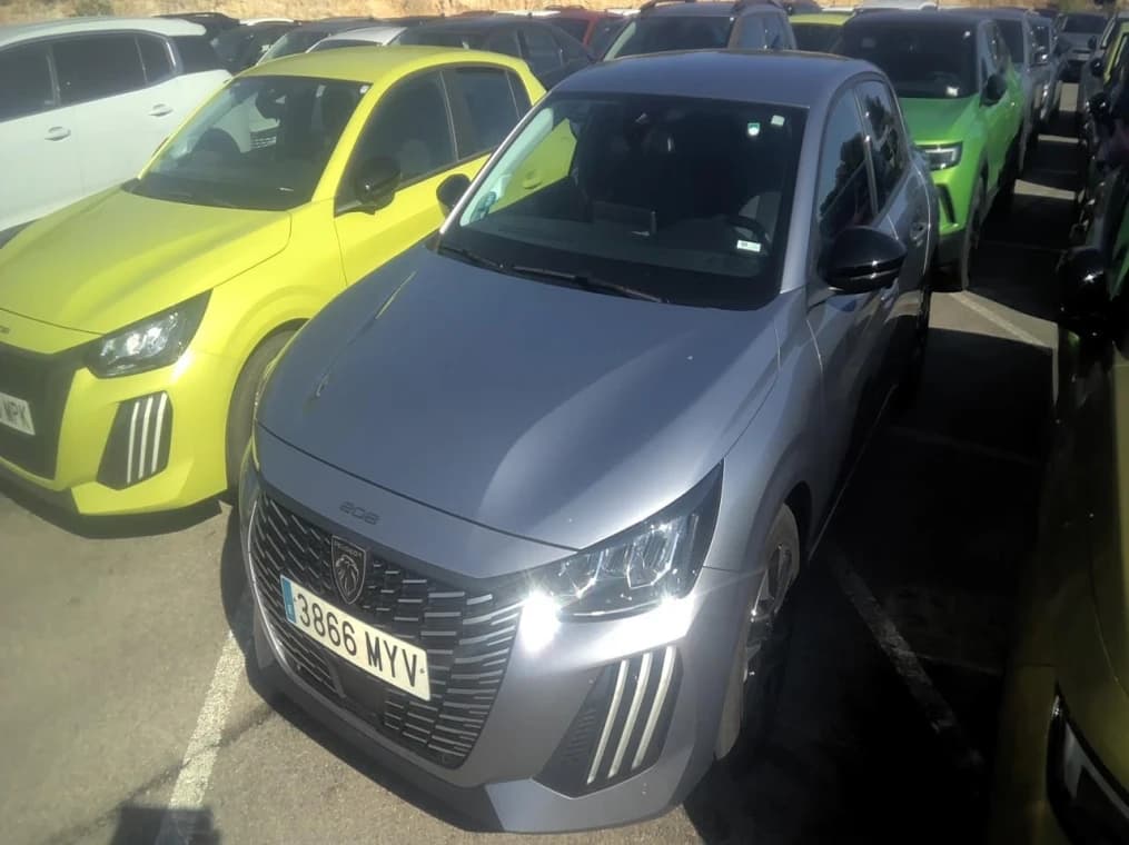 Peugeot 208